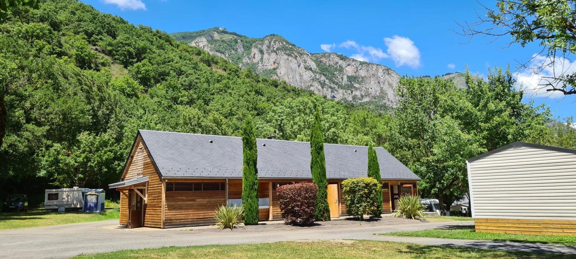 Camping Familial - Parc Aquatique - Grande Aire De Jeux A La Montagne Agos-Vidalos المظهر الخارجي الصورة